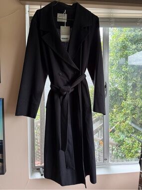 Everlane Black Double-Breasted Trench Coat with Belt
